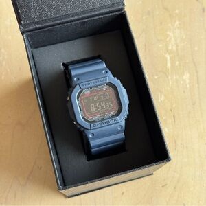 Casio G-Shock GW-M5610U-2JF Tough Solar Multi-Band 6 – Blue – Like New w/ Box